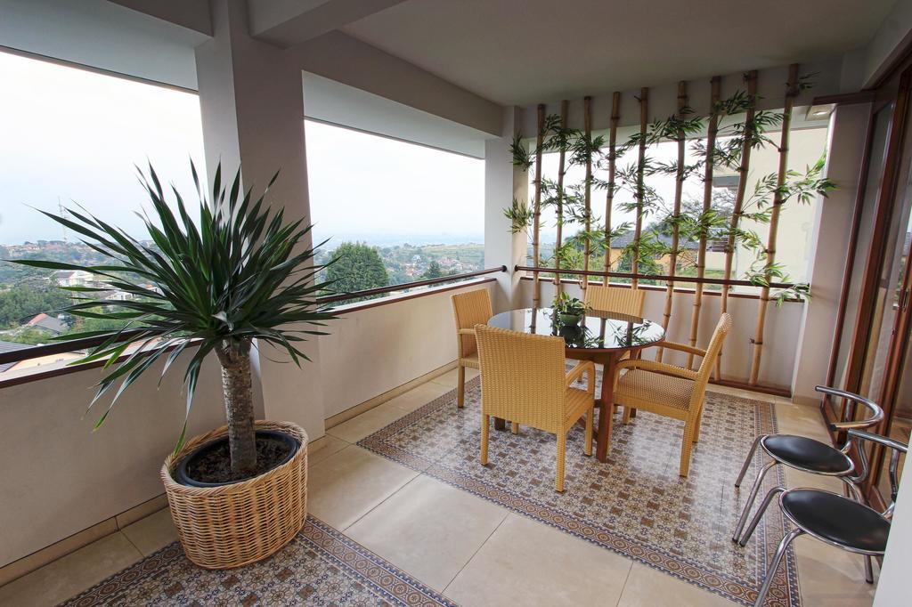 Family Only Amazing City View Villa - De Reiz Firen Syariah Бандунг Номер фото