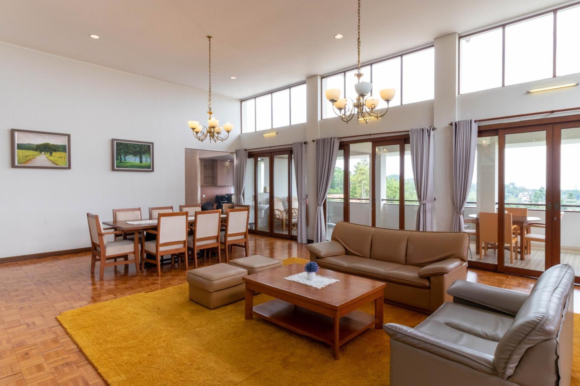 Family Only Amazing City View Villa - De Reiz Firen Syariah Бандунг Екстер'єр фото